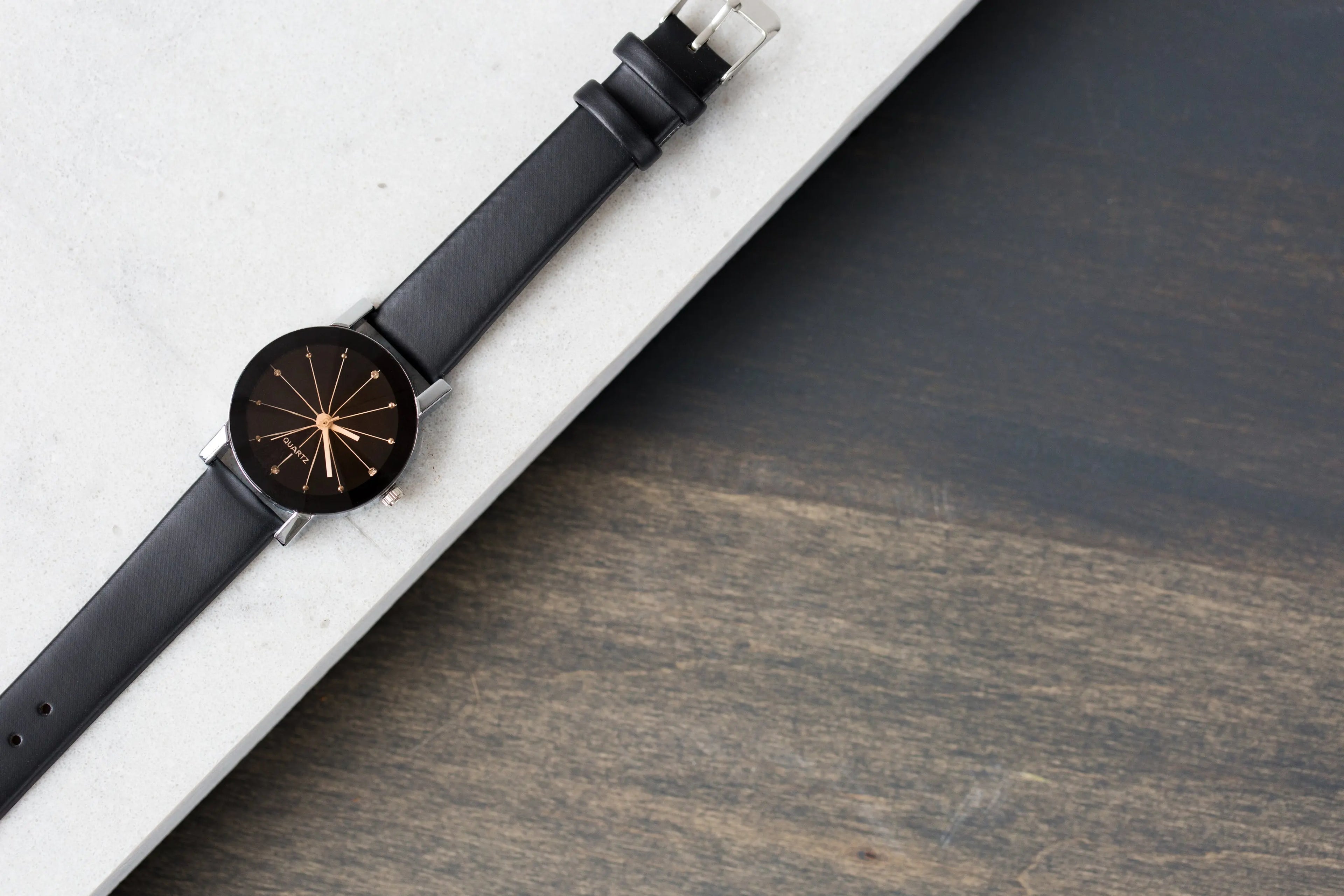 Smart-Watches Click Computers